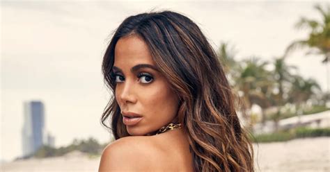 Brazilian Singer Anitta Turns Up the Heat in Gorgeous Photos